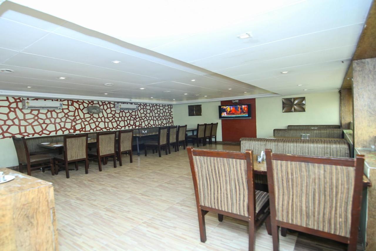 Oyo 2155 Hotel Wardhman Jabalpur Esterno foto