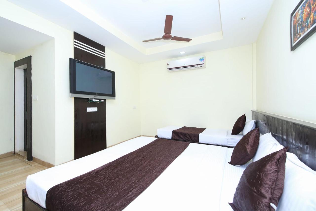Oyo 2155 Hotel Wardhman Jabalpur Esterno foto