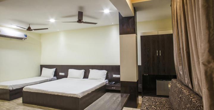 Oyo 2155 Hotel Wardhman Jabalpur Esterno foto