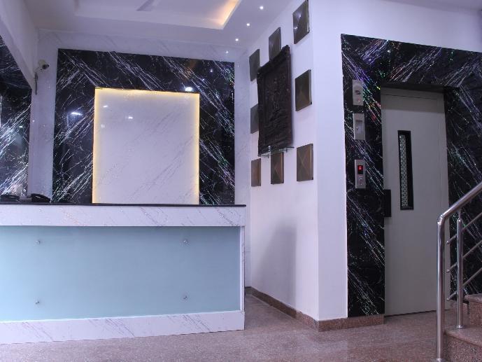 Oyo 2155 Hotel Wardhman Jabalpur Esterno foto