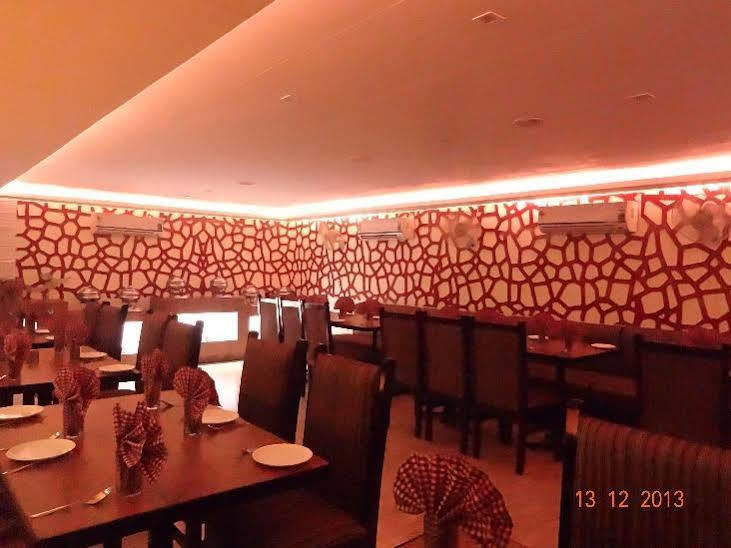 Oyo 2155 Hotel Wardhman Jabalpur Esterno foto