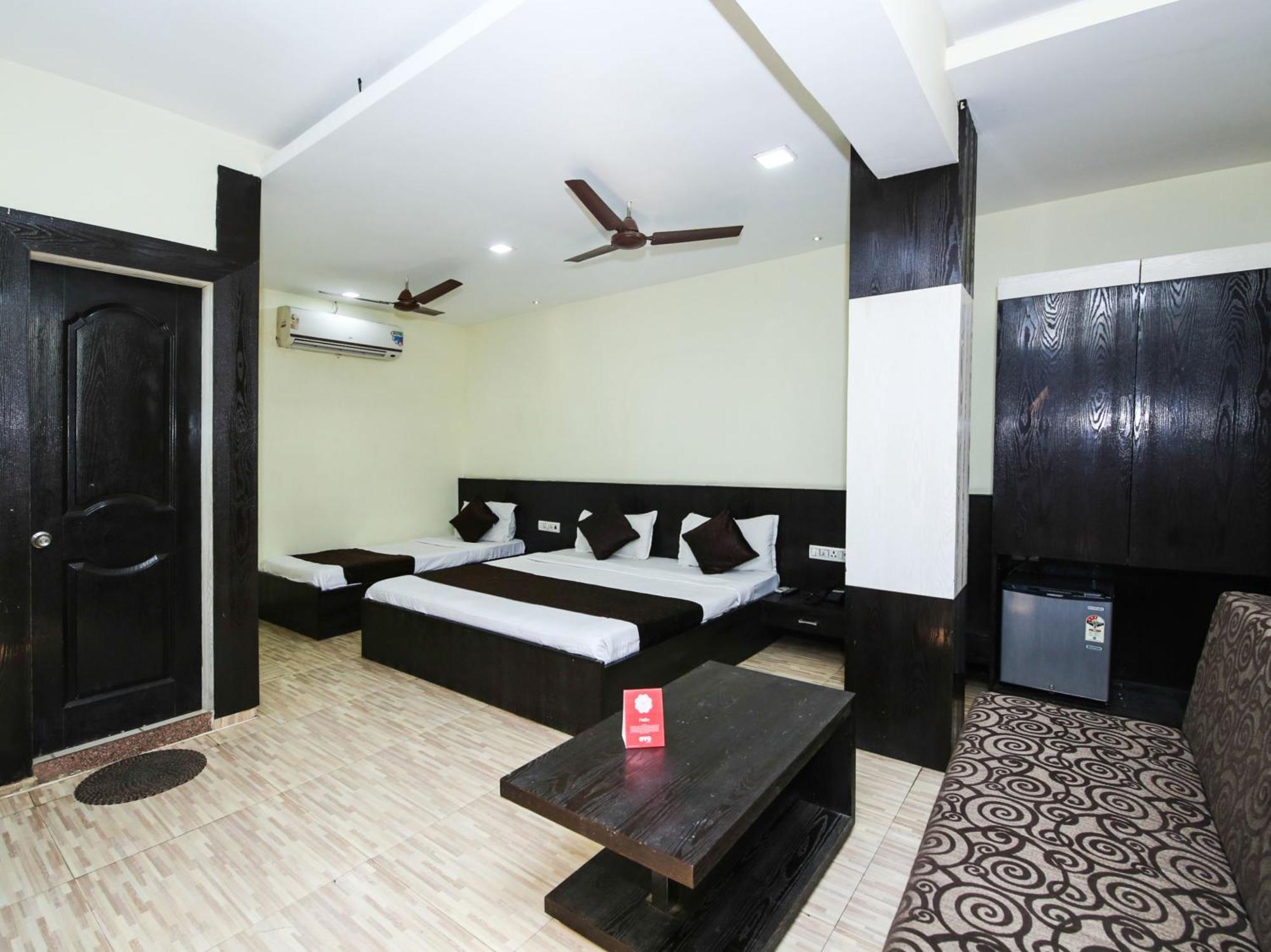 Oyo 2155 Hotel Wardhman Jabalpur Esterno foto