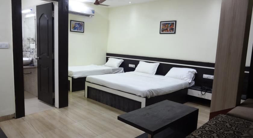 Oyo 2155 Hotel Wardhman Jabalpur Esterno foto